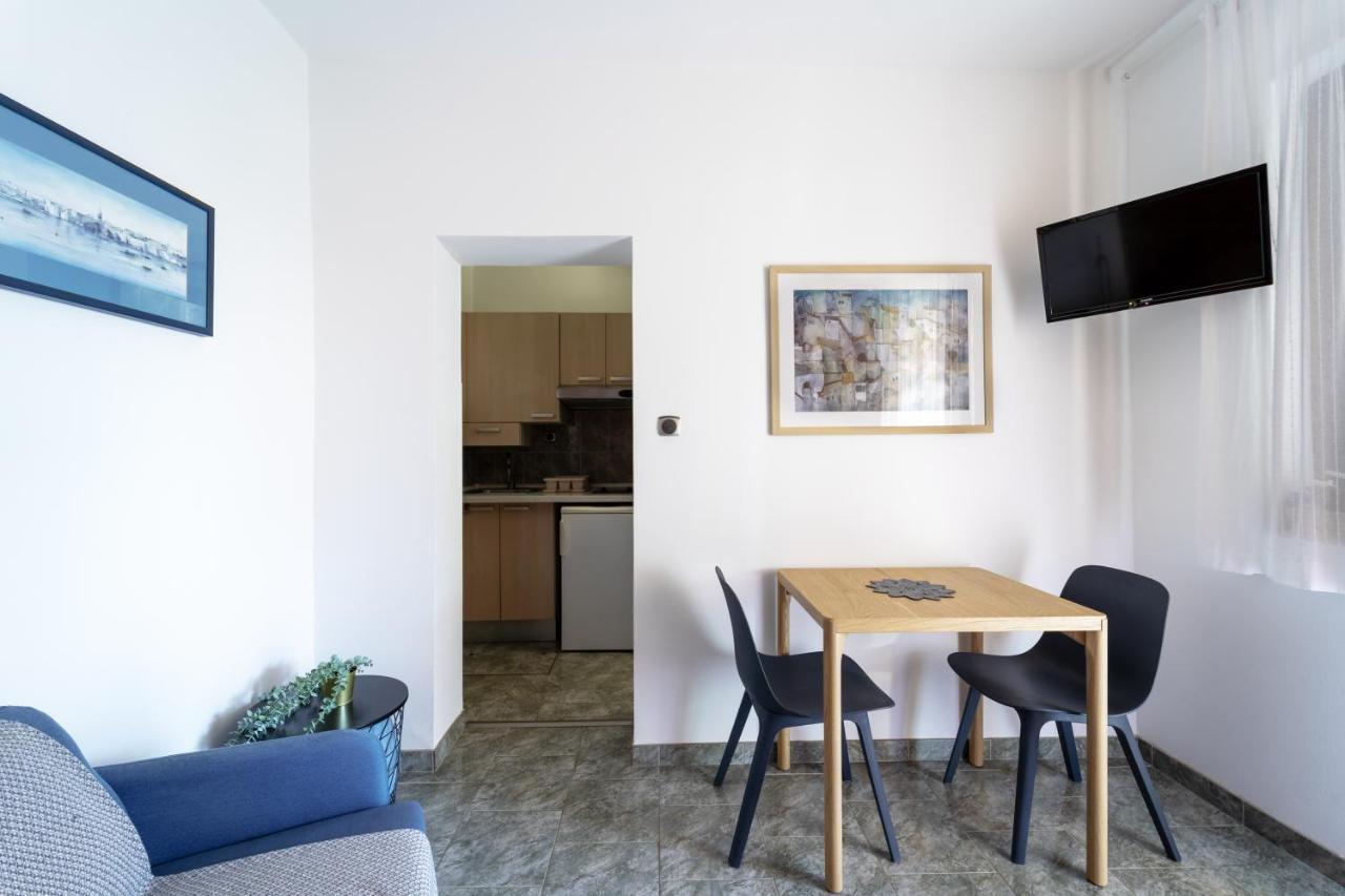 Erika Apartment Đảo Krk Ngoại thất bức ảnh